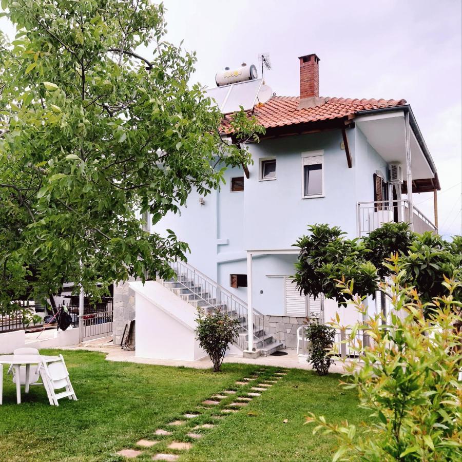 Odysseas *